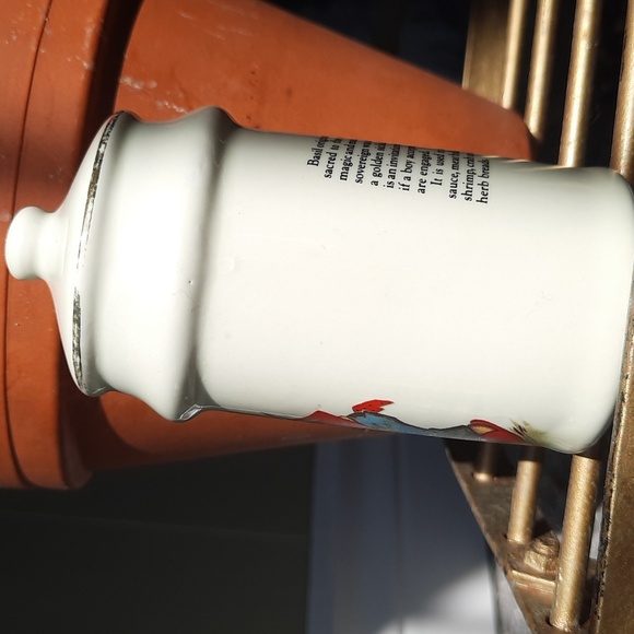 Vintage JSNY Hummel "like" Basil Spice Jar - Picture 6 of 6